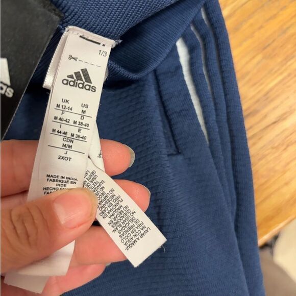Adidas joggers. Size medium. - Picture 2 of 4